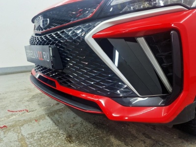 Накладки на передний бампер для Geely Coolray 2024+ рестайл | 7 штук, декор