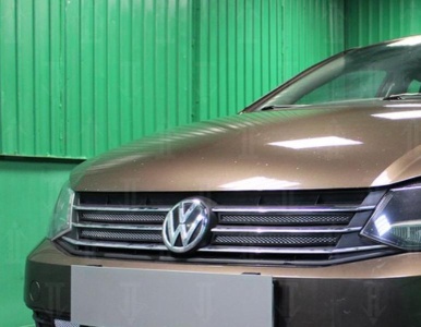 Защита радиатора для Volkswagen Polo седан (2016+) рестайл | Стандарт