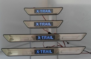 Накладки на дверные пороги с LED подстветкой, нерж. для NISSAN X-Trail