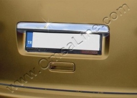 Накладка над номером на крышку багажника, нерж. «TrendLine» для VW Caddy